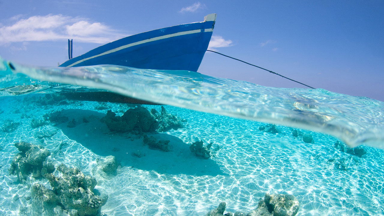 Mare cristallino alle Maldive